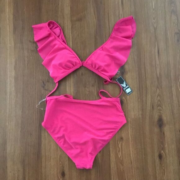 GO COCO NWT Fuchsia Strap Ruffles Bikini - Picture 1 of 5